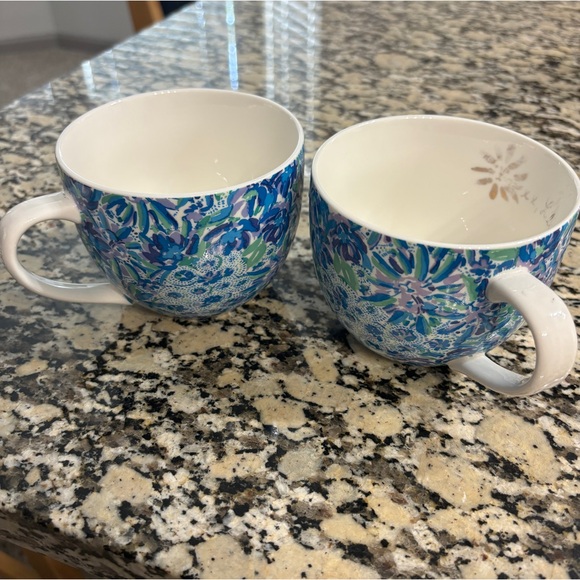 Lilly Pulitzer Set of 2 Blue Floral Ceramic Coffee Tea Mugs - Picture 1 of 5
